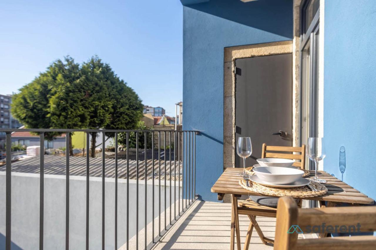 Light-filled Bonjardim Appartement